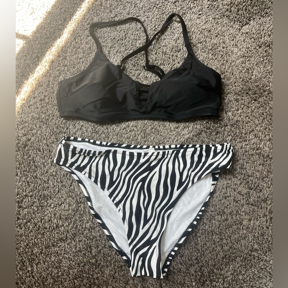 NWOT Cupshe Stella Zebra Print Bikini Set Women’s Size L